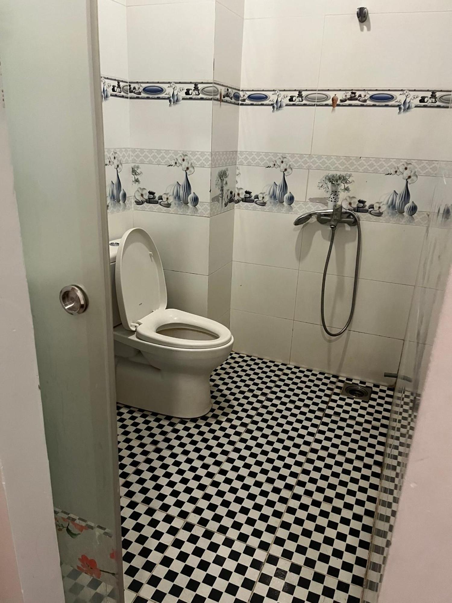 Khach San Anh Dong Hotel TP. Hồ Chí Minh Ngoại thất bức ảnh