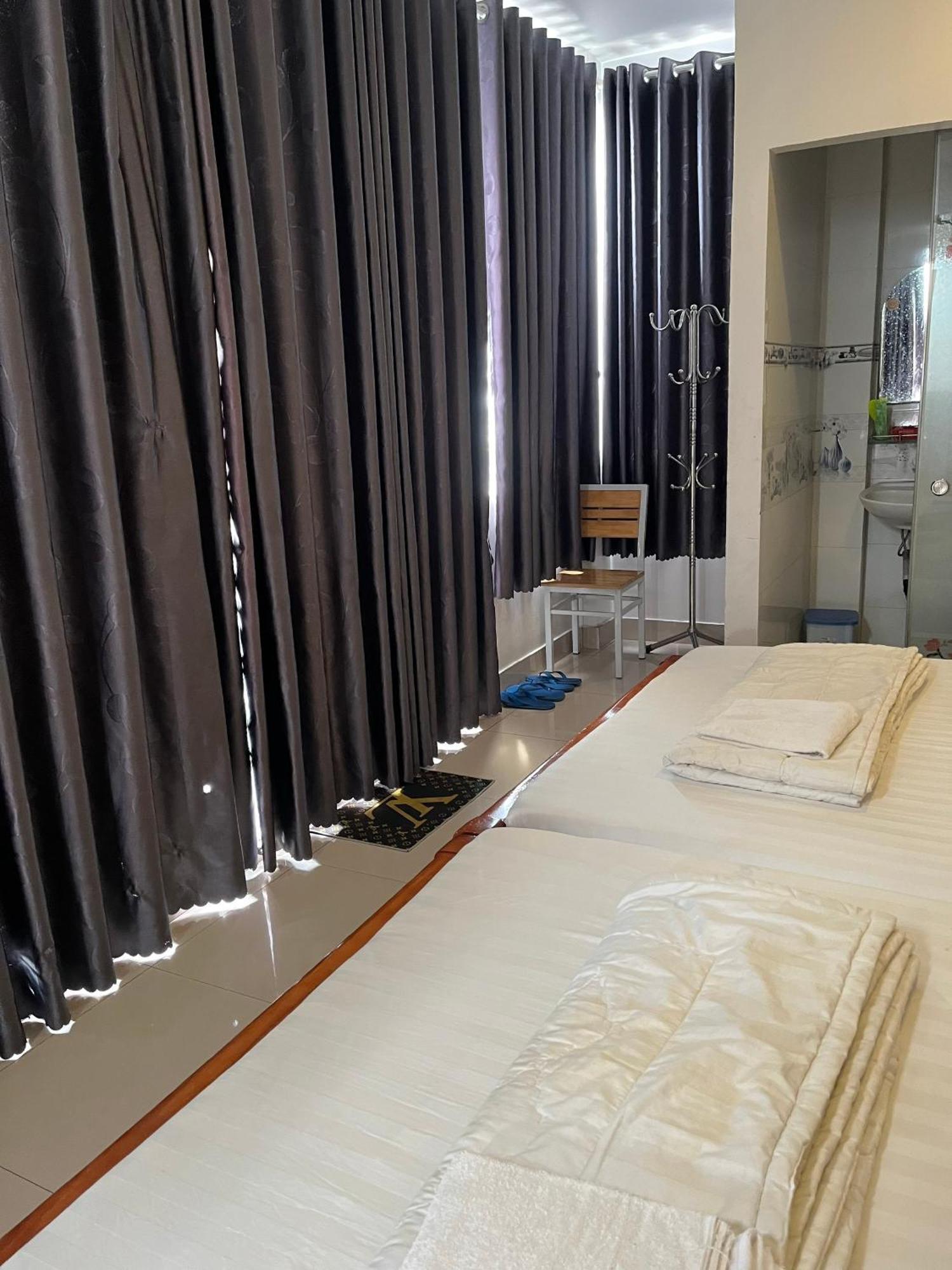 Khach San Anh Dong Hotel TP. Hồ Chí Minh Ngoại thất bức ảnh